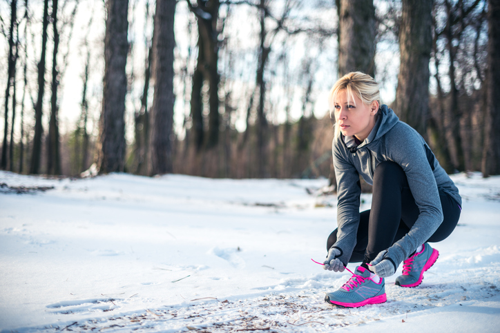female winter exercise